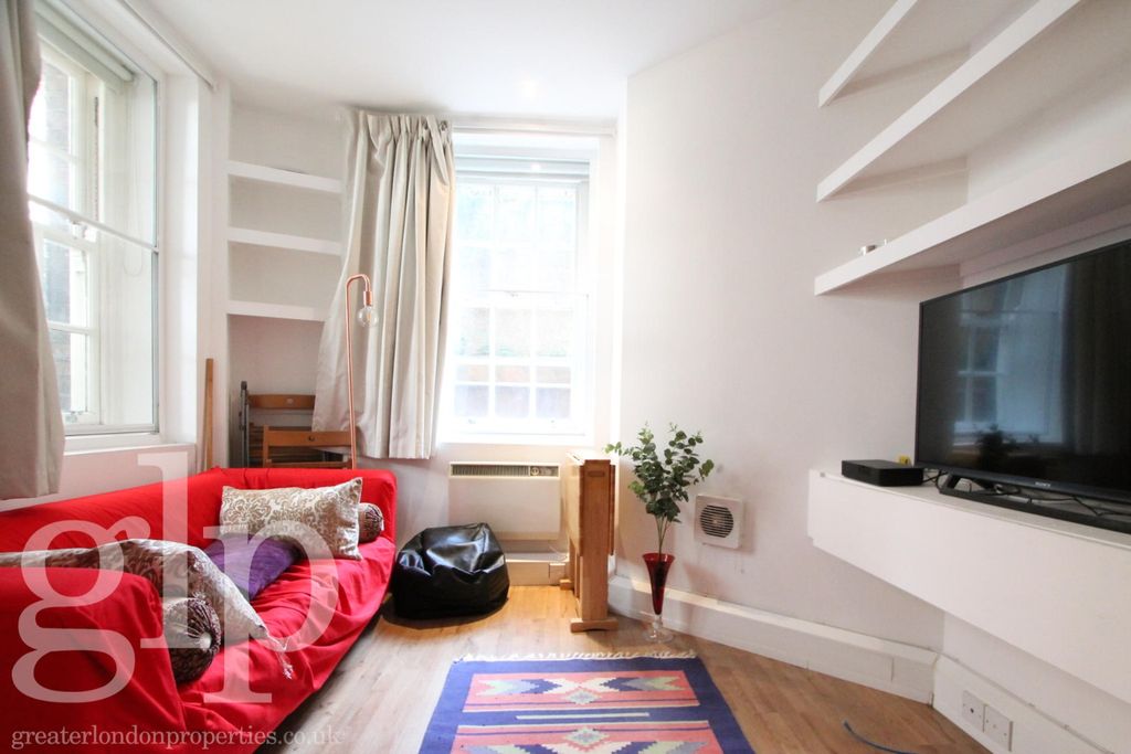 Property photo 1 of 10 2581601