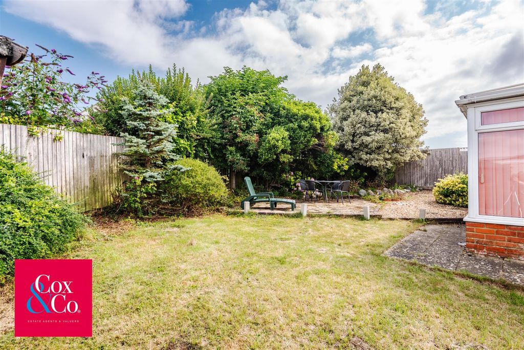 Property photo 3 of 17 81M_5171.Jpg