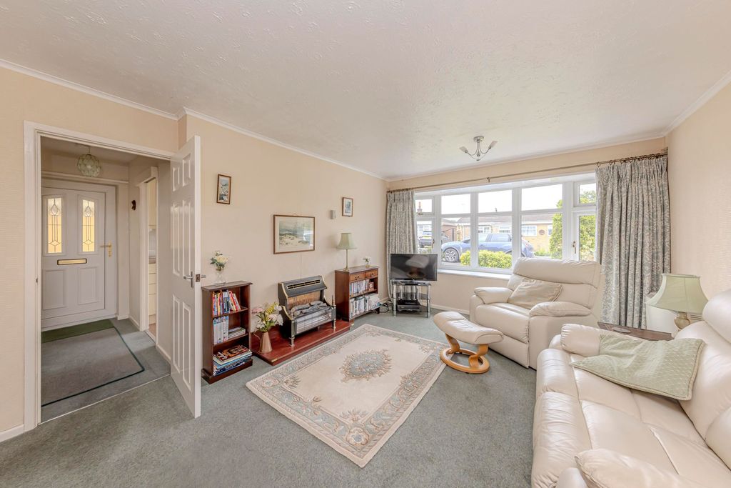 Property photo 3 of 18