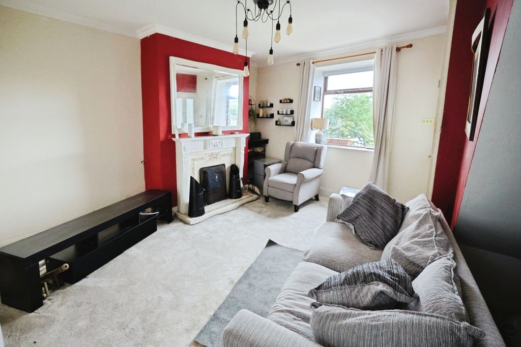 Property photo 2 of 11 Pbox-Img.Jpg