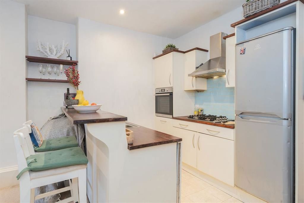 Property photo 3 of 5