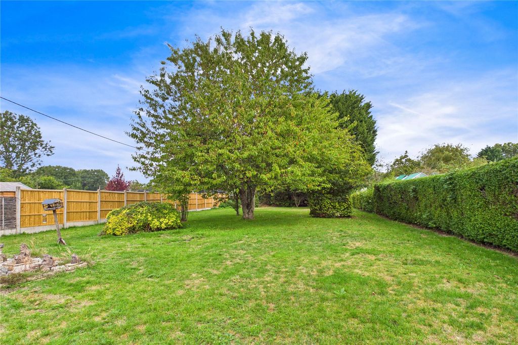 Property photo 2 of 15 Garden