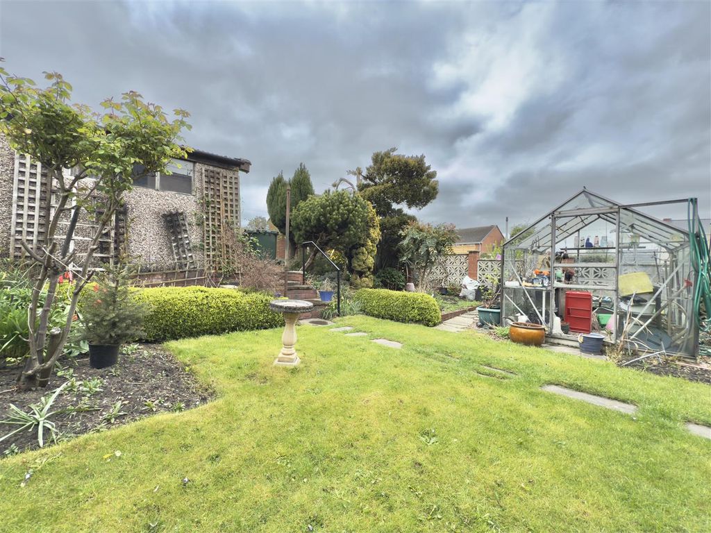 Property photo 2 of 14 Img_8296.Jpg