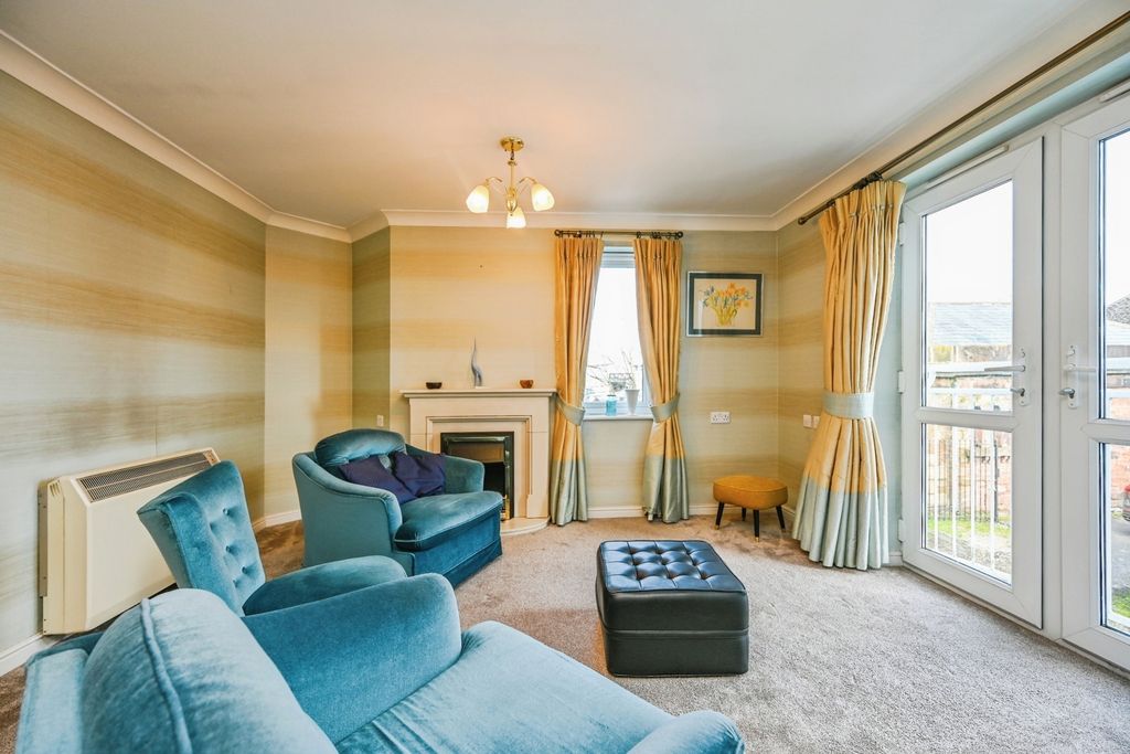 Property photo 3 of 11 Pbox-Img.Jpg