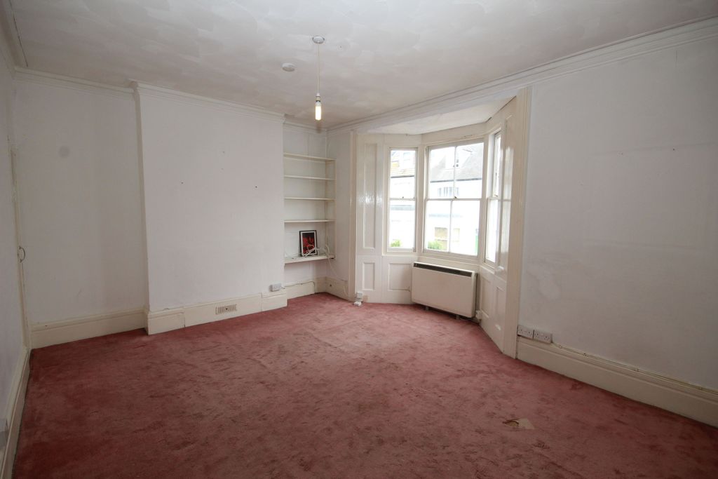 Property photo 3 of 7
