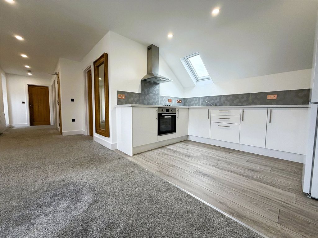 Property photo 1 of 27 Picture No. 20