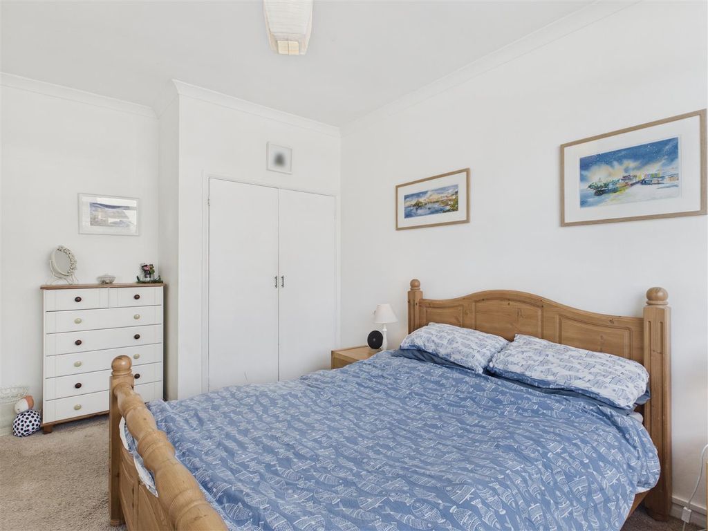 Additional image 12 of 3 bed flat for saleMilford Street, Saundersfoot SA69