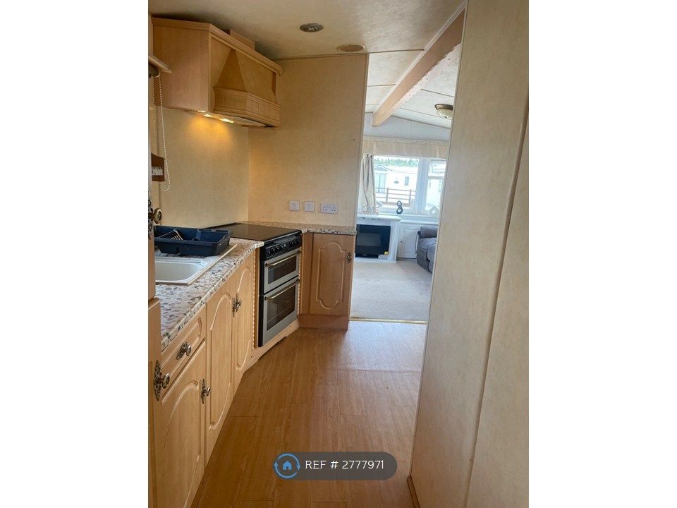 Property photo 2 of 13 Kitchen