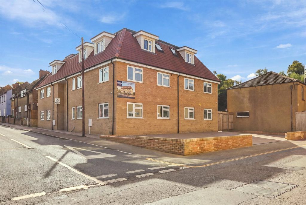 Property photo 1 of 17 Picture No. 01