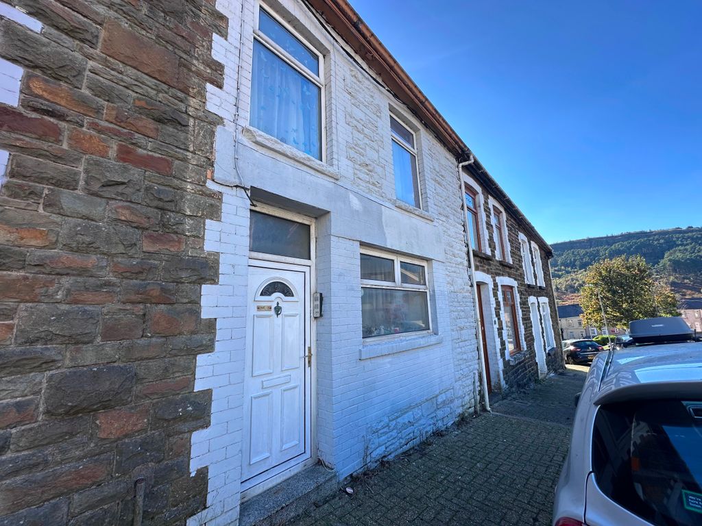 Property photo 1 of 25