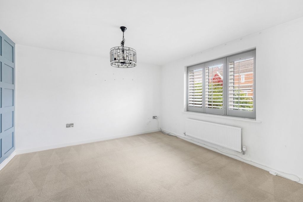 Property photo 2 of 21 71 Swift Gardens (Kirton)-9