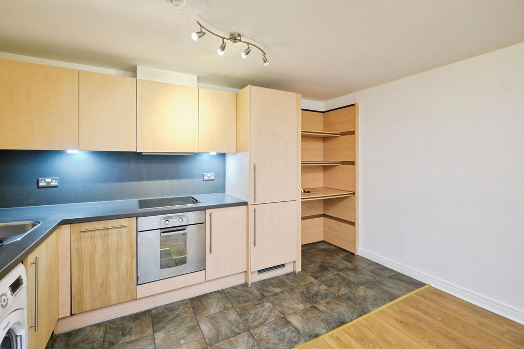 Property photo 2 of 19 Pbox-Img.Jpg