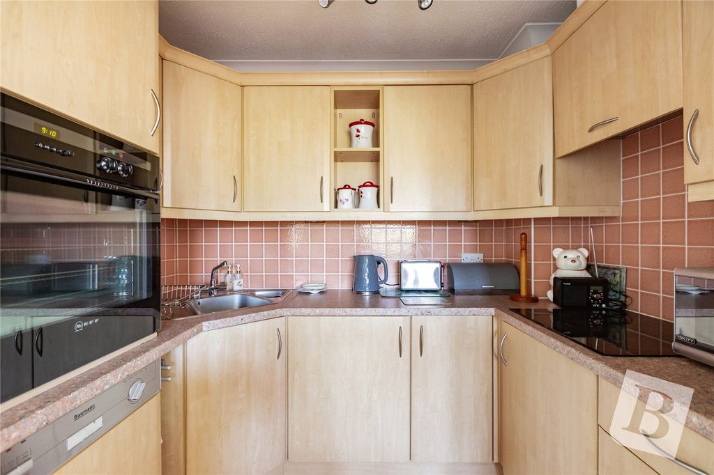 Property photo 2 of 13 Kitchen