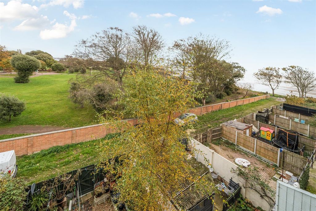 Additional image 21 of 6 bed terraced house for saleOrwell Road, Harwich CO12
