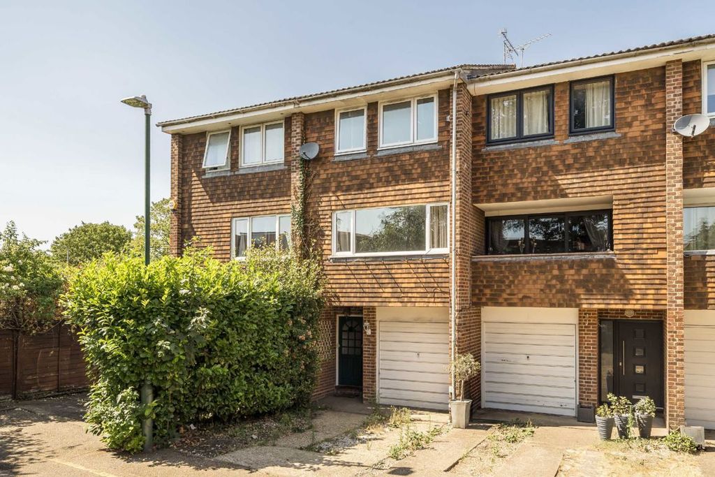 Property photo 1 of 6