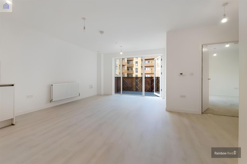 Property photo 1 of 9