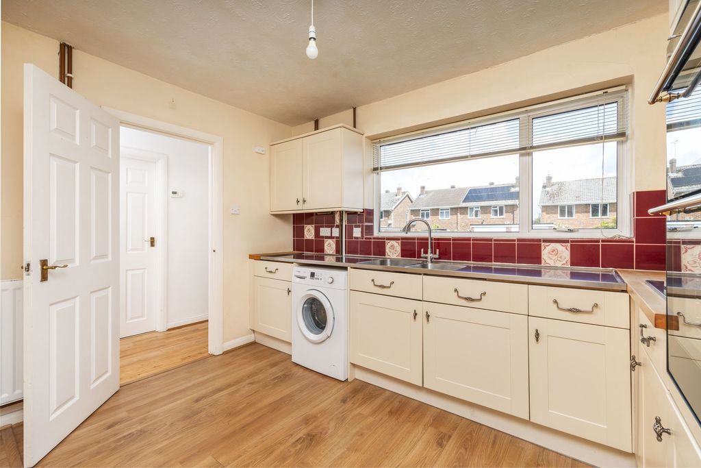 Property photo 3 of 13