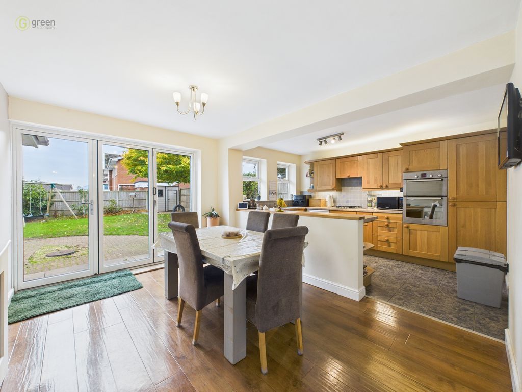 Property photo 2 of 22 Cam04914G0-Pr0294-Still008