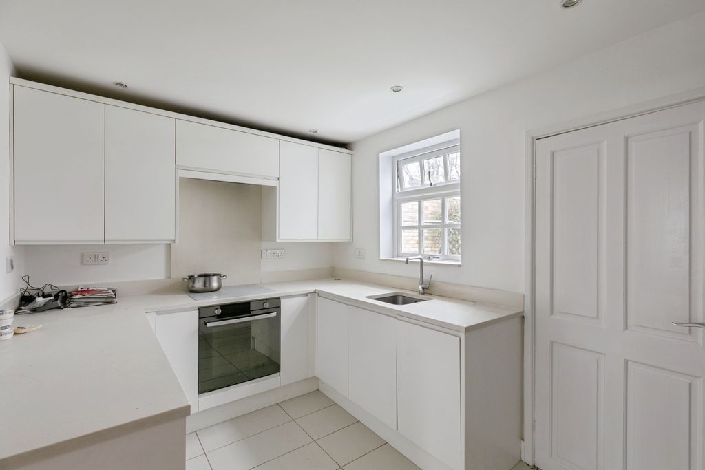 Property photo 2 of 7 View