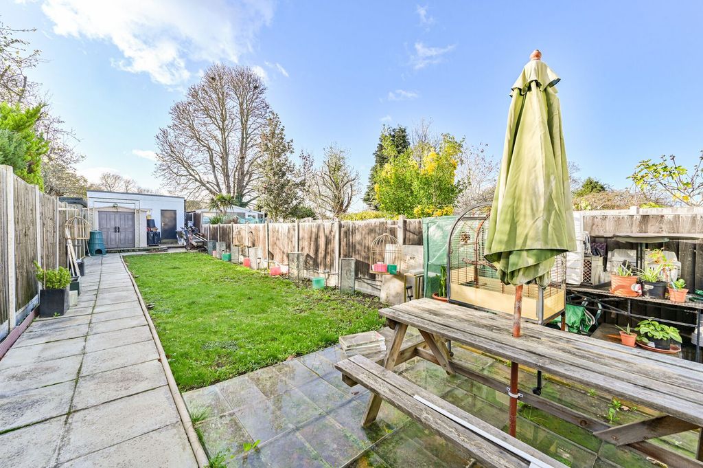 Property photo 3 of 22