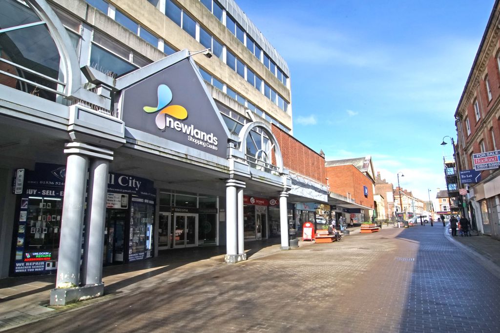 Property photo 1 of 45