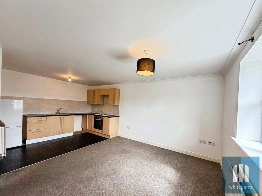 Property photo 2 of 14 Picture No. 23
