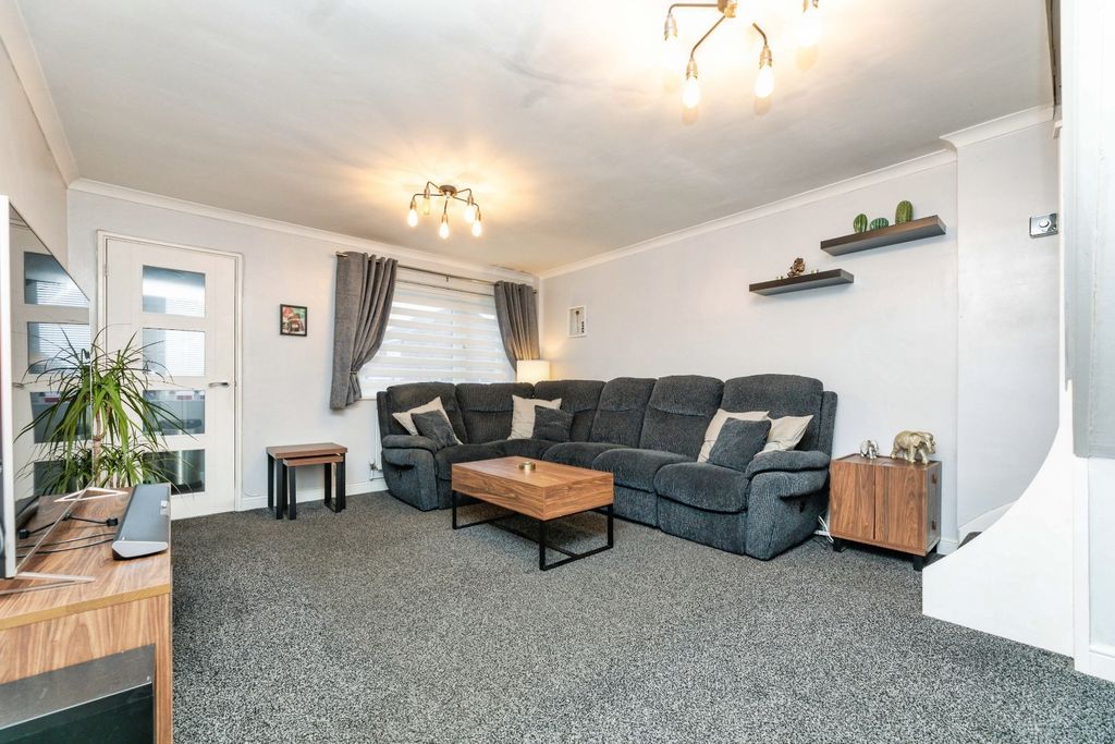 Property photo 2 of 19 Pbox-Img.Jpg