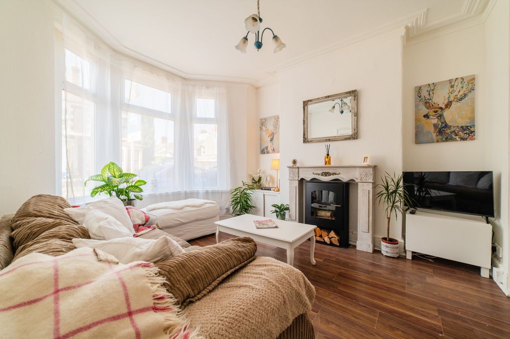 Property photo 2 of 26 Call 02920 454555 To Secure Your Viewing_1