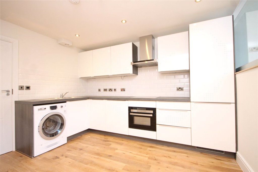 Property photo 2 of 24 Picture No. 06