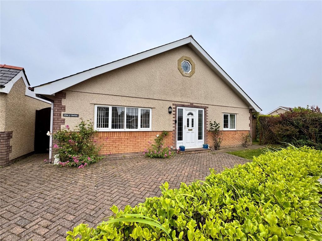 Property photo 1 of 23 Picture No. 13