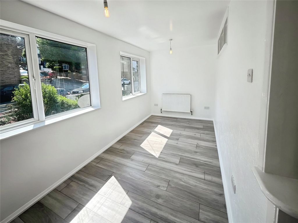 Property photo 2 of 7 Picture No. 07