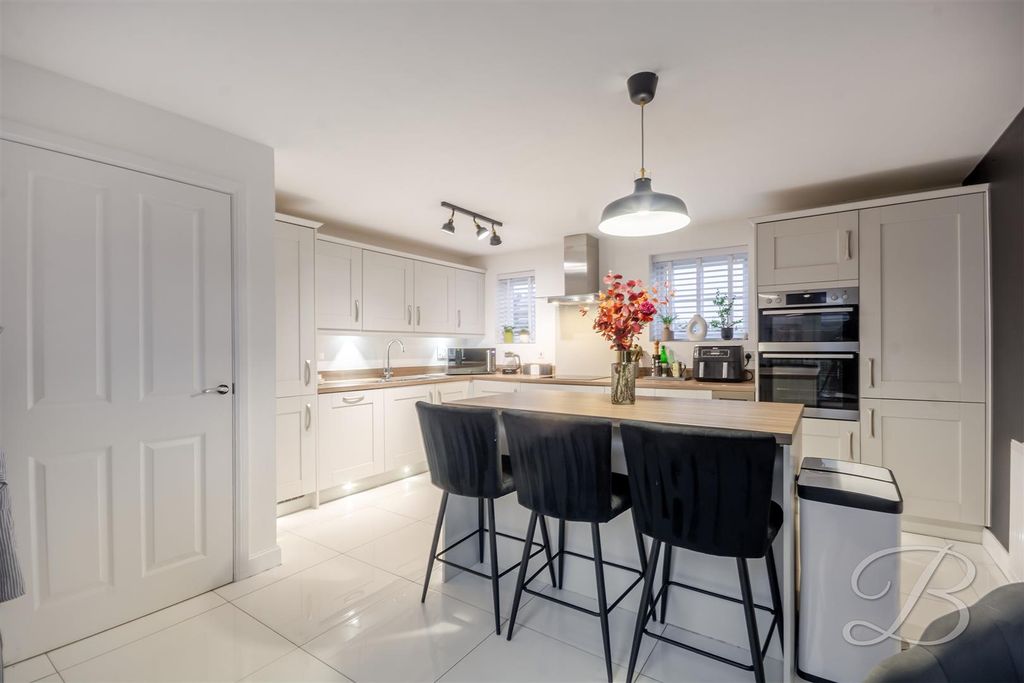 Property photo 2 of 35 Ccltd-8.Jpg