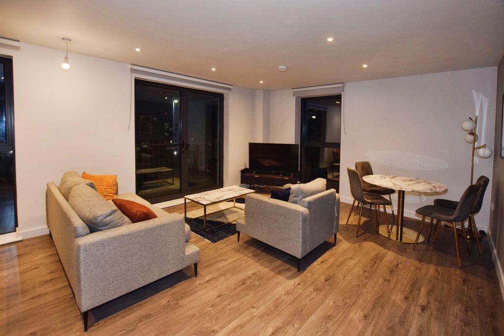 Property photo 1 of 14 Picture No. 11