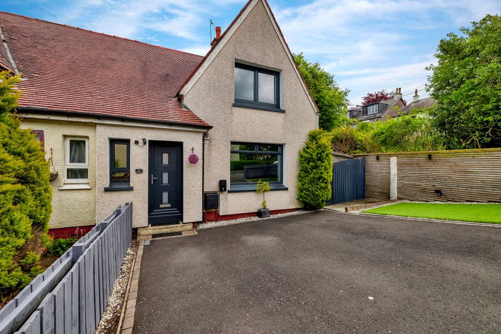 Property photo 1 of 35