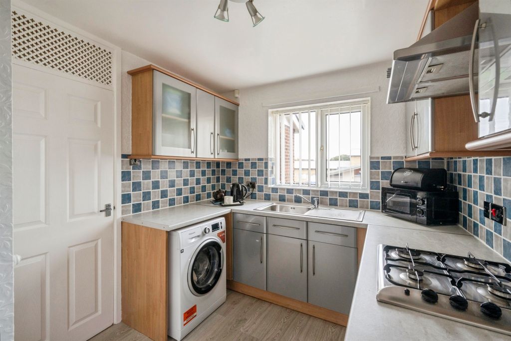 Property photo 3 of 17