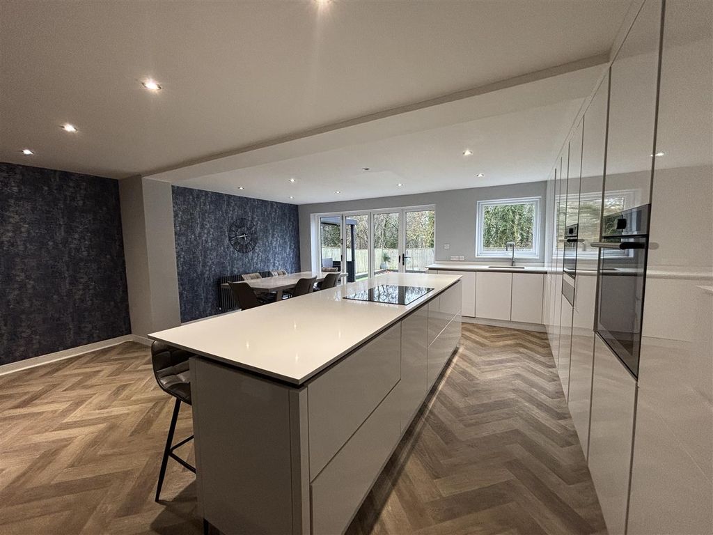 Property photo 3 of 23 Kitchen And Dining Room.Jpeg