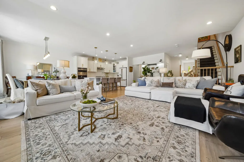 Property photo 3 of 8 <Alttext/>