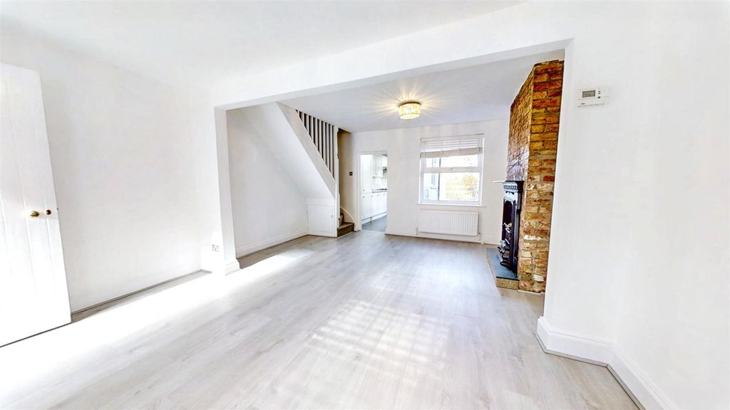 Property photo 2 of 20 10232025_101446.Jpeg