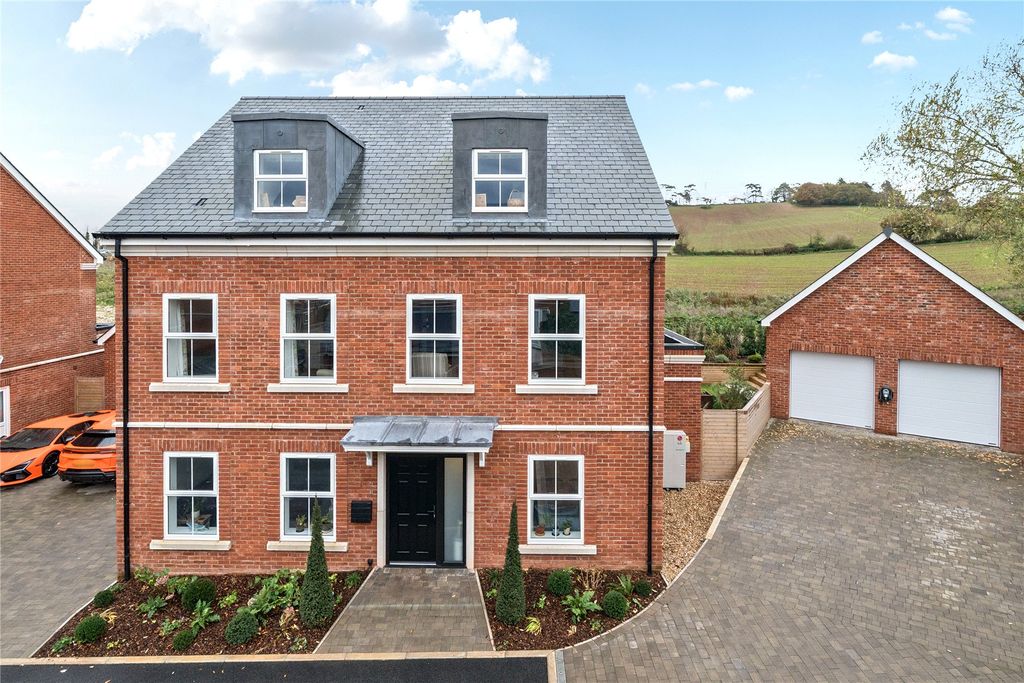 Property photo 1 of 16 Front