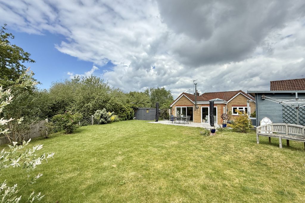 Property photo 1 of 22 3 Bed Detached Bungalow