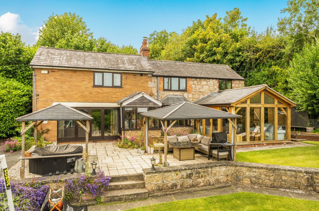 Property photo 1 of 25 -6A3A89d7E54Ef-l-1479412-5-6A396F43E1E47