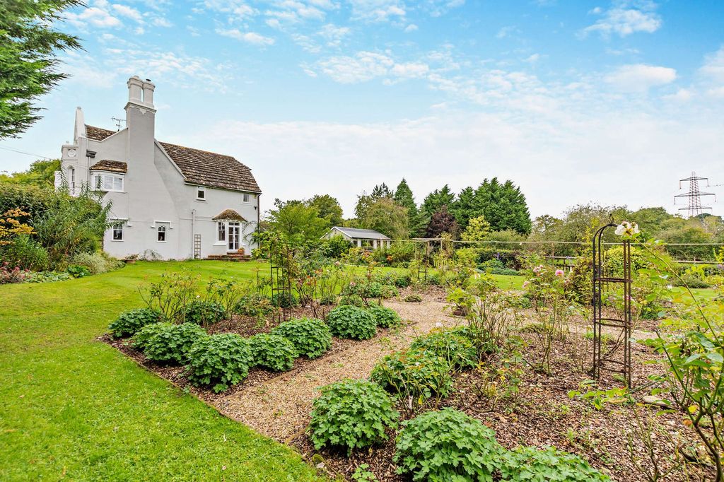 Property photo 3 of 36