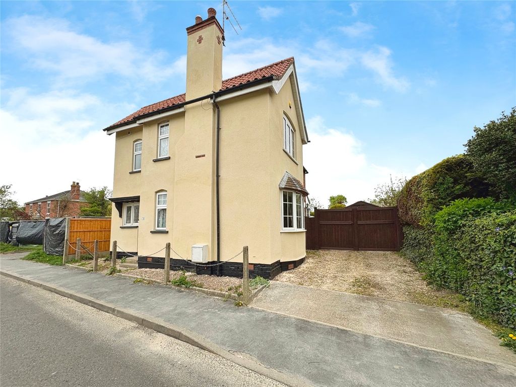 Property photo 2 of 24 Outside