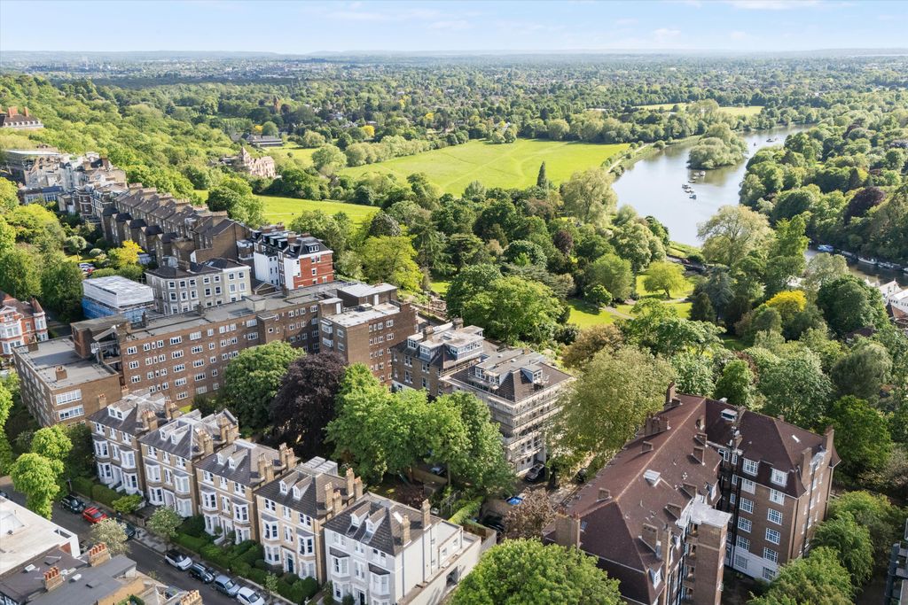 Property photo 3 of 12 Image