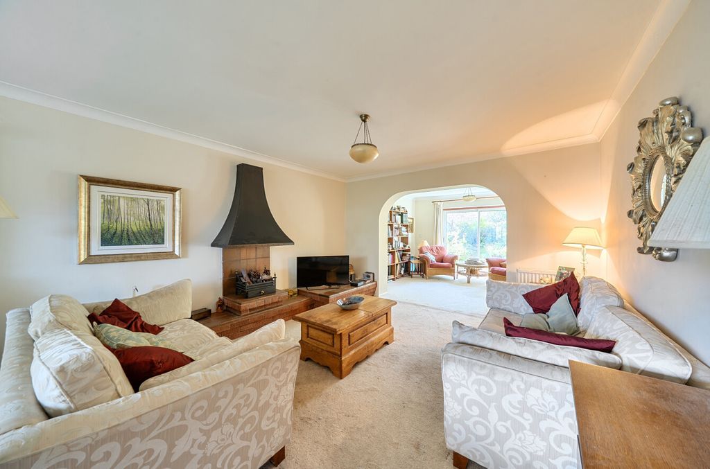 Property photo 3 of 18 1371602-2-68F8Bdc...
