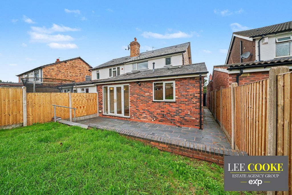 Property photo 3 of 39