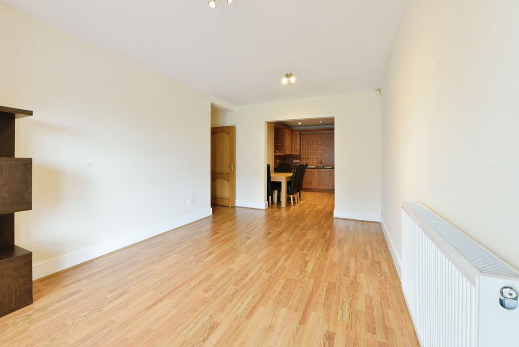 Property photo 3 of 13 Photo