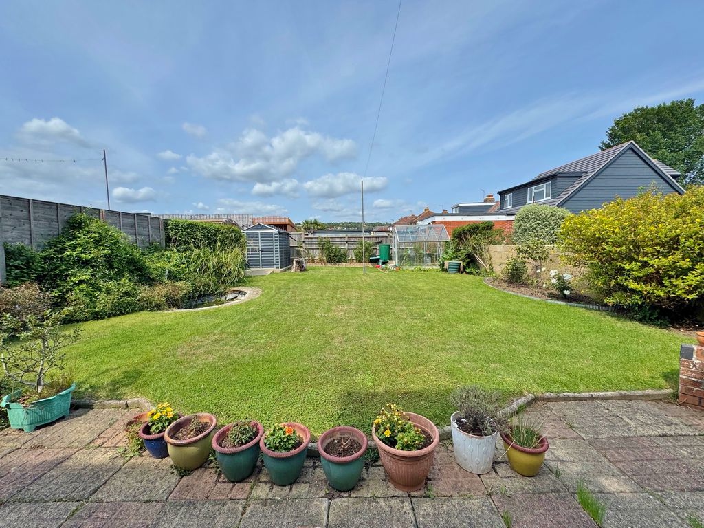 Property photo 2 of 29