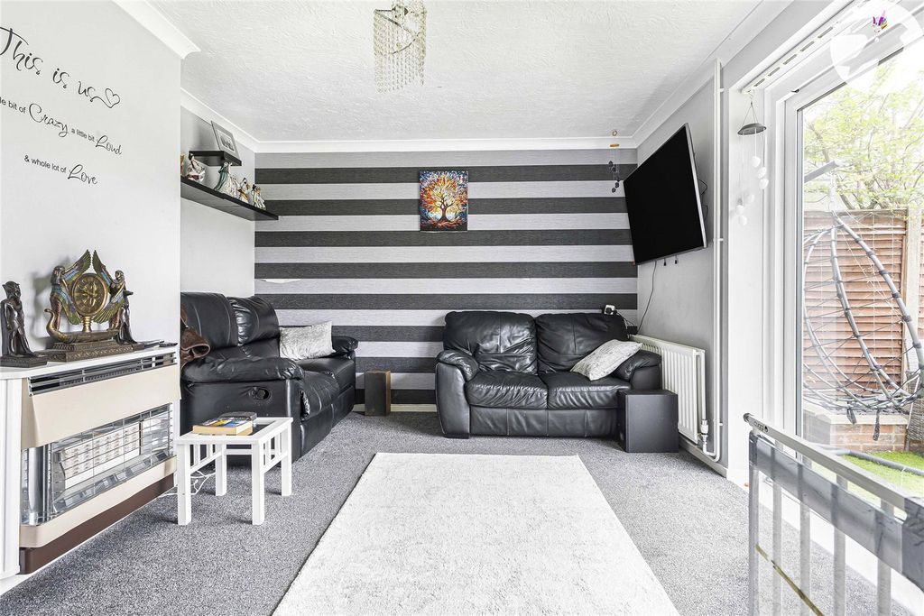 Property photo 3 of 14 Picture No. 16