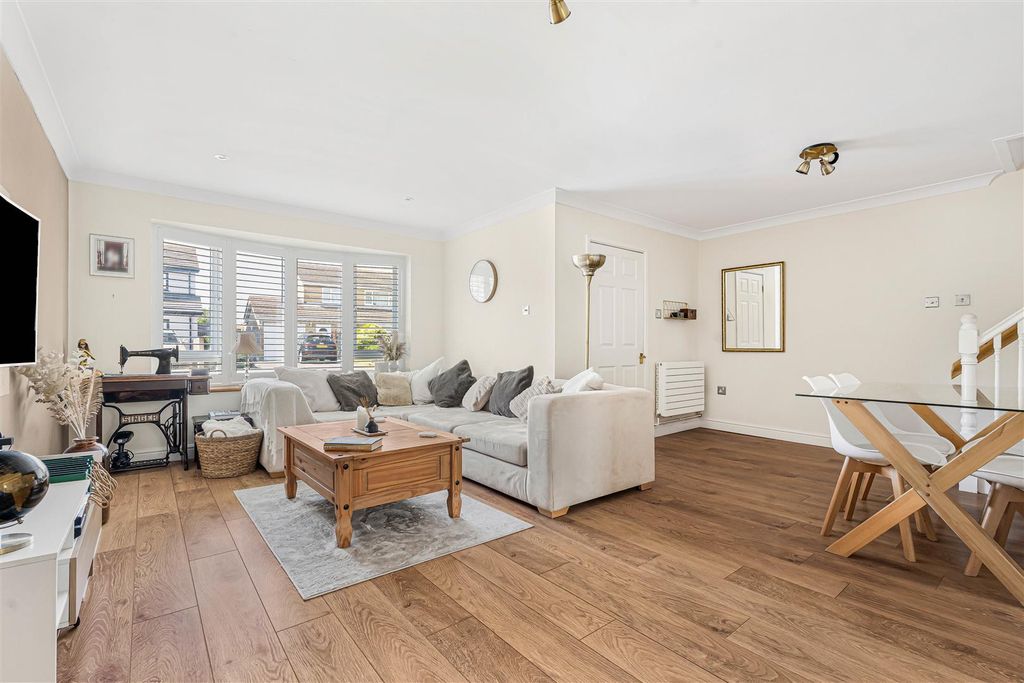 Property photo 2 of 16 17_86807.Jpg